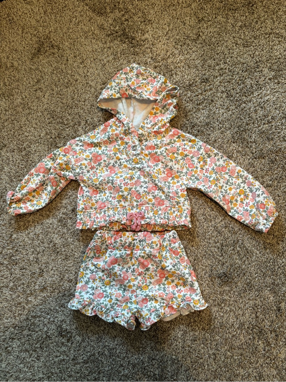 Hoodie & shorts matching set